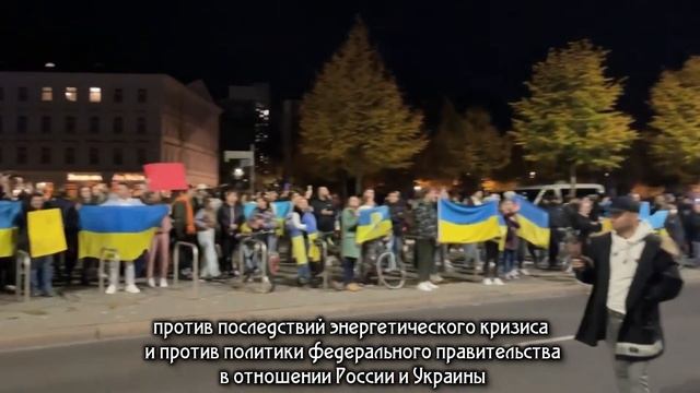 Германия 2022. Русский танк в центре Берлина/Грета Тунберг даёт добро/Наденьте свитер, а лучше два смотреть онлайн