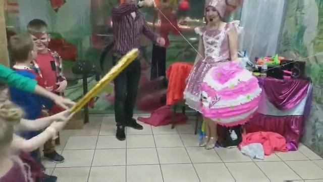 Пиньята на заказ, изготовление пиньяты, пиньята в Харькове, доставка по Украине