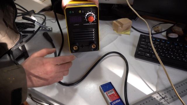 Сварочный аппарат 200A DEKO DKWM200A LCD Advanced