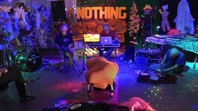 Elka Bong - Wierd Yoga Tour - Art Rat Studios смотреть онлайн