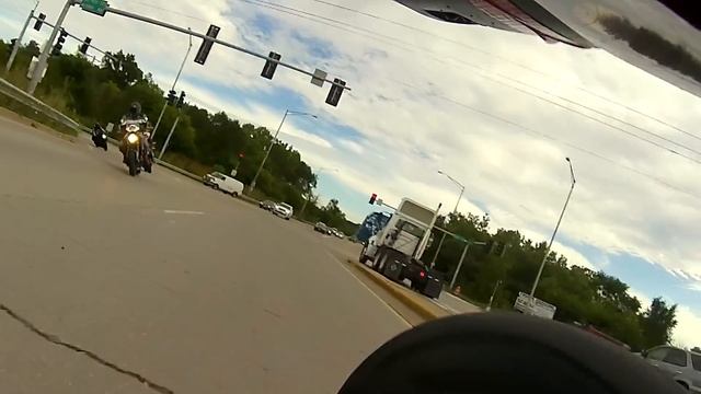 Мотоциклисты напали на дурака смотреть онлайн