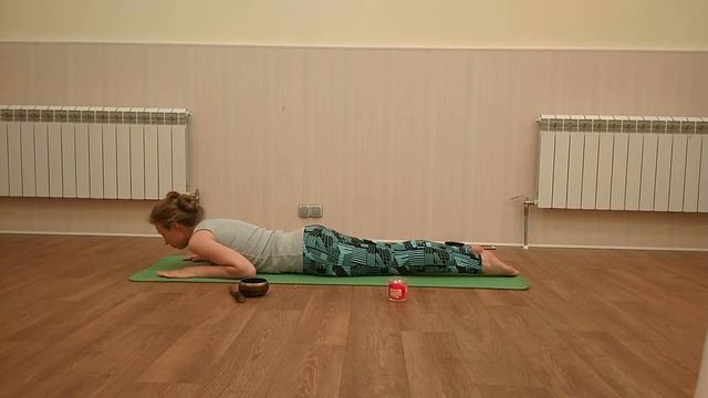 Хатха-йога: корректный подход к позвоночнику. Часть 4. смотреть онлайн