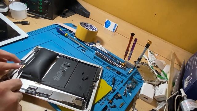Разорвало IPad  Жив или мёртв? Вот в чем вопрос ?