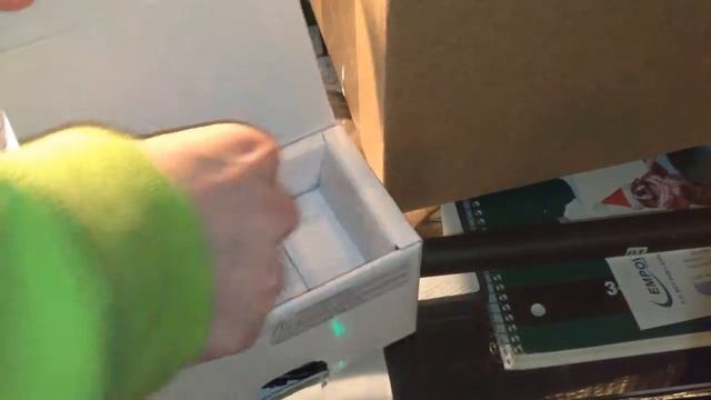 SAMSUNG WB35F CAMERA UNBOXING! смотреть онлайн