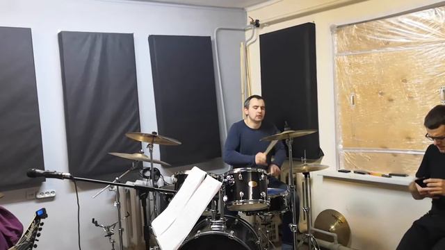 Копия видео "Наутилус Помпилиус - Чужая земля (cover) #mc_tochka" смотреть онлайн