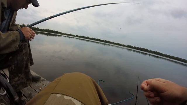 Ловля плотвы на кукурузу смотреть онлайн