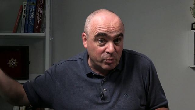 Любой сотрудник может украсть ваш БИЗНЕС! Как удержать ключевых сотрудников? смотреть онлайн