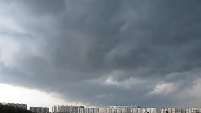 Атмосферный фронт. Начало грозы. Интервальная съемка смотреть онлайн
