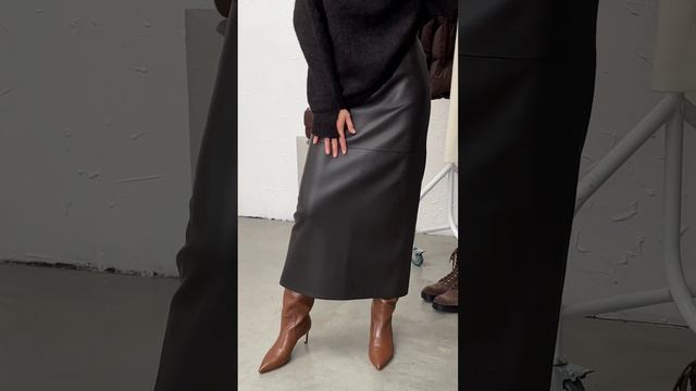 YVES SALOMON — знакомимся с самым теплым брендом сезона | Как стилизовать верхнюю одежду? смотреть онлайн