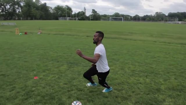 HOW TO PLAY LIKE CRISTIANO RONALDO - SHOOT, DRIBBLE AND THINK LIKE RONALDO смотреть онлайн