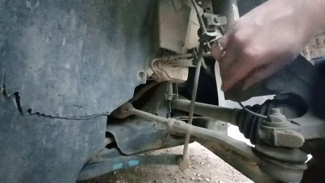 Замена стоек стабилизатора Peugeot 308 рестайлинг смотреть онлайн