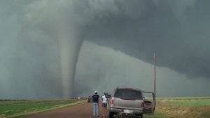 ТОРНАДО, СМЕРЧИ за 5 минут: откуда берутся ураганы, как избежать последствий, виды торнадо