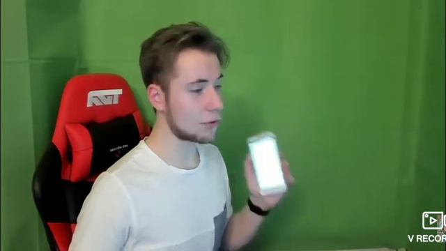 ЖЕСТЬ ТИК ТАК НА СТРИМЕ РОЗБИЛ СВОЙ ТЕЛЕФОН смотреть онлайн