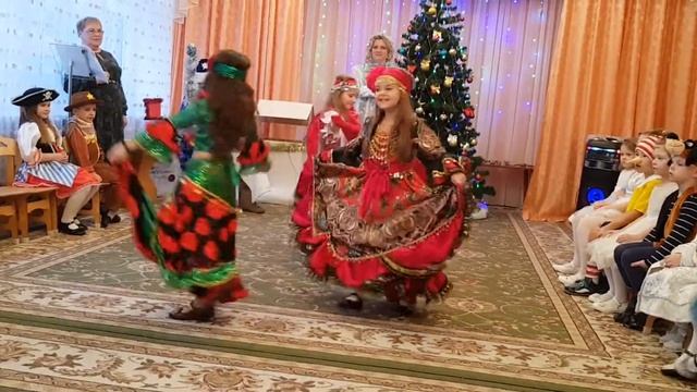 Цыганский танец в детском саду смотреть онлайн