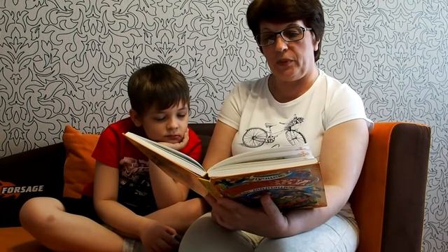 Марина Николаевна Соломанидина читает сказку «Золушка» смотреть онлайн