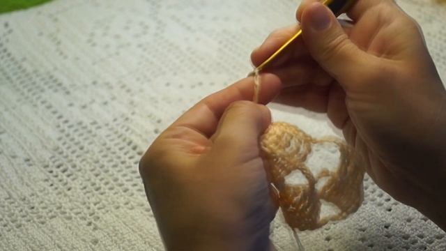 Очень простая и красивая шаль,вязание крючком,crochet shawl (шаль №138) смотреть онлайн