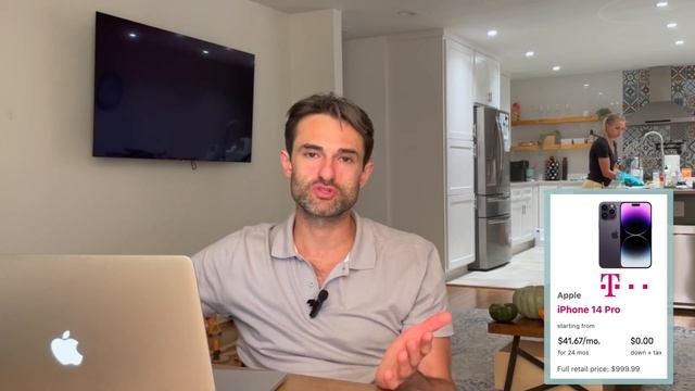 iPhone ДАРОМ В США!? Как выгодно купить iPhone // Реакция на видео Столица Мира // USA смотреть онлайн