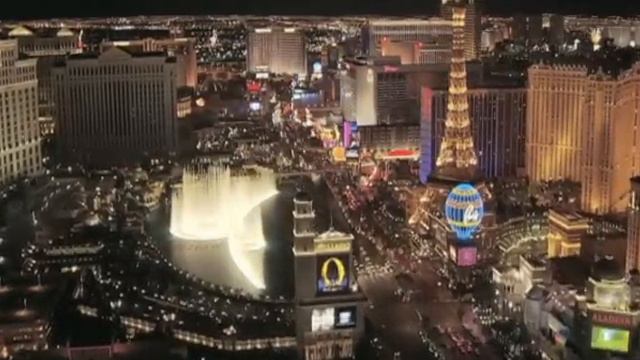 Lauri - In the City (Censored) смотреть онлайн