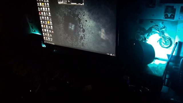 Logitech G560 lightsync Whit Bass Test смотреть онлайн