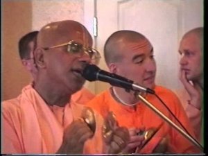 Гопал Кришна Госвами киртан 14.08.1996 Ростов-на-Дону