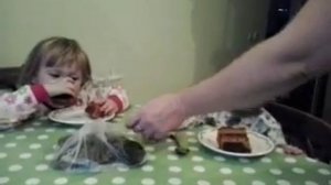 Дети чихают.чудо каланхой