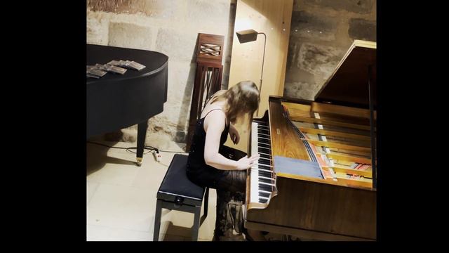 L. v. Beethoven: Sonata op. 31 No. 2 "The Tempest" on historic Érard grand piano смотреть онлайн