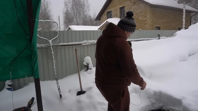 Рыба зимует отлично. Подводная сьёмка. смотреть онлайн