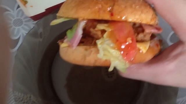 Новинка KFC Бургер Азиатский /Asian burger смотреть онлайн