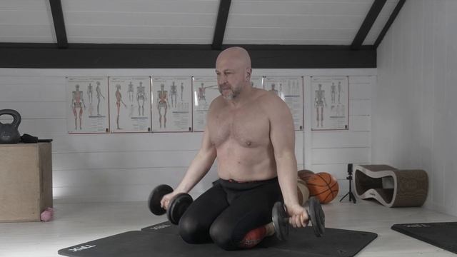 Руки/плечи/корпус без оборудования дома. И магия утра. смотреть онлайн