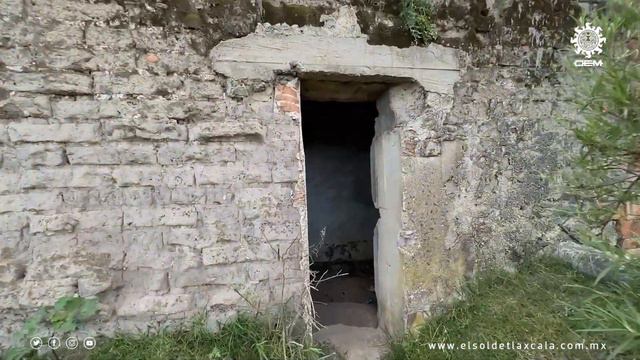 Bajo el agua está el casco de la hacienda Santa Clara, en Atlangatepec смотреть онлайн