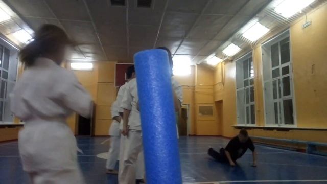 Маваше гери с проносом. Клуб «Тэнгу Про» Подготовка бойца. Мурманск https://vk.com/oyama_mas смотреть онлайн