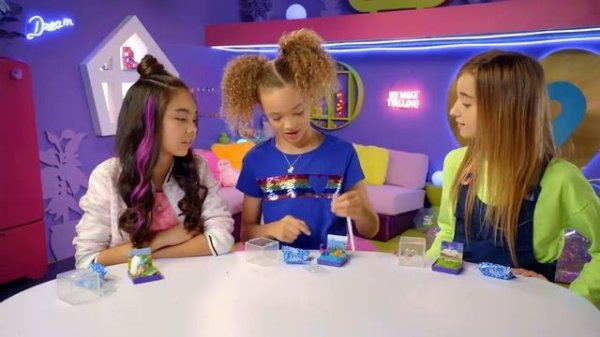 Sand Secret Stories! ?Tiny Mighty Club | Polly Pocket