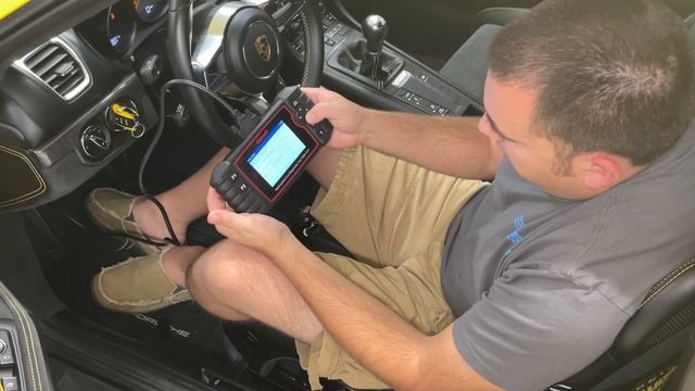 iCarsoft Porsche 3 0 Scan Tool Review смотреть онлайн