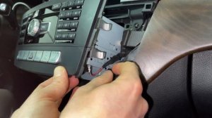 Wireless CarPlay and AndroidAuto in Mercedes GL ML W166 X166 2012-2016