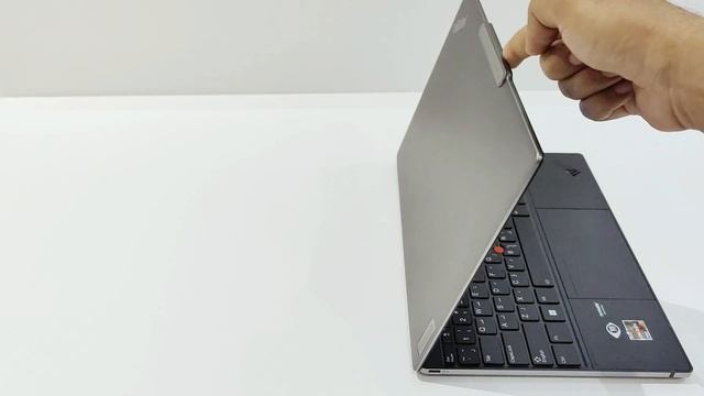 Lenovo ThinkPad Z13 - Unboxing and First Impressions смотреть онлайн
