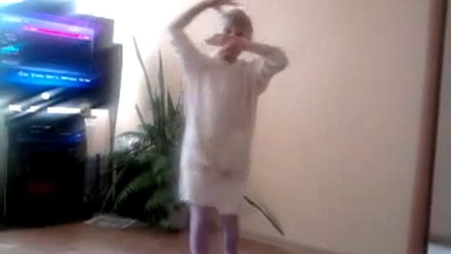 Танцы!Оля жжет!.mp4 смотреть онлайн