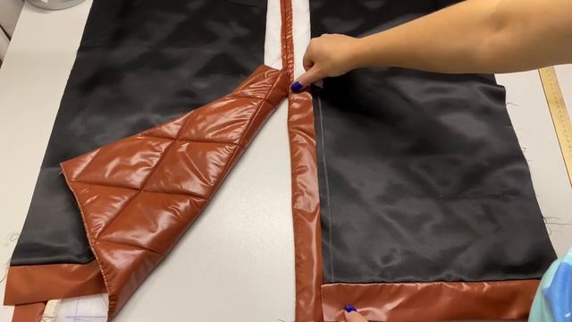 Обработка шлицы на юбке из стёжки смотреть онлайн