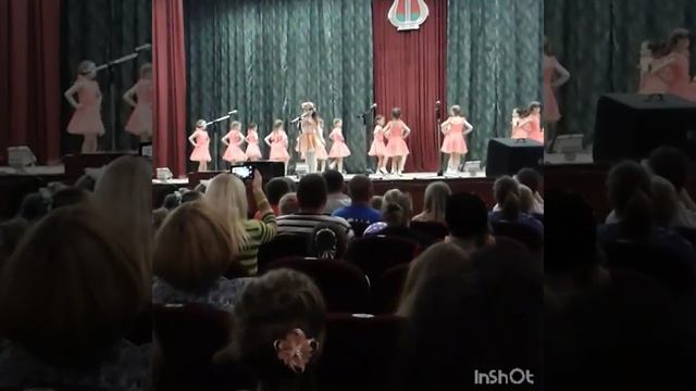 Оранжевая песня с подтанцовкой...Речица "Школа исскуств"..2017?? смотреть онлайн