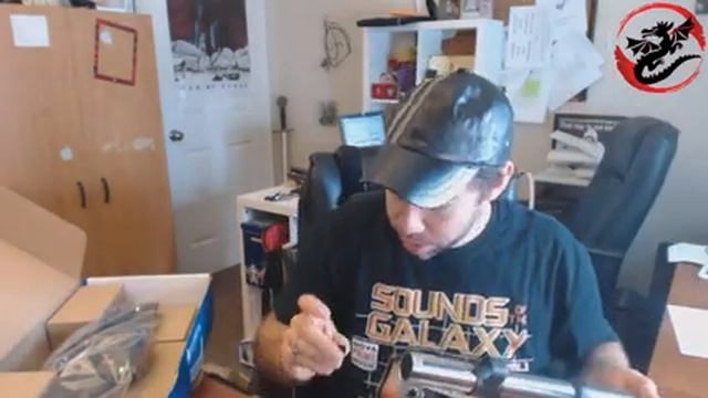 Arctic Z2 Dual Monitor Arm Video Unboxing смотреть онлайн