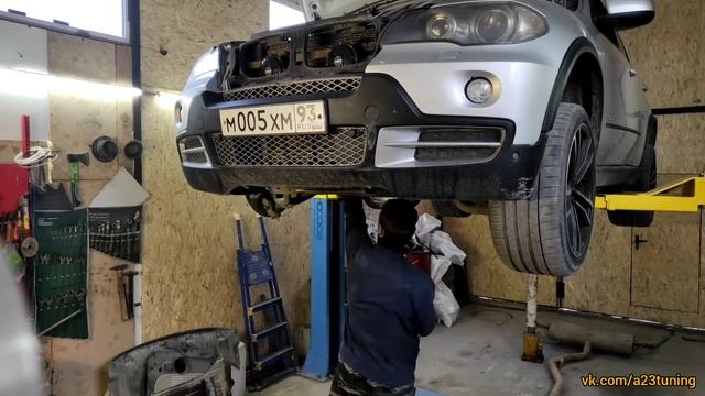 БМВ Х5 Е70 3.0 Дизель | Чип-Тюнинг BMW в Анапе от 8ооо руб. | Монтаж выхлопной системы БМВ таймлапс смотреть онлайн