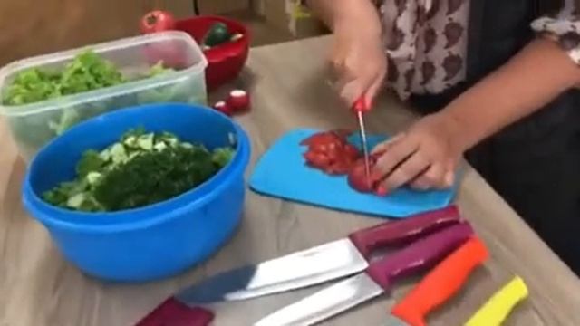 Ножи Essential Tupperware. смотреть онлайн