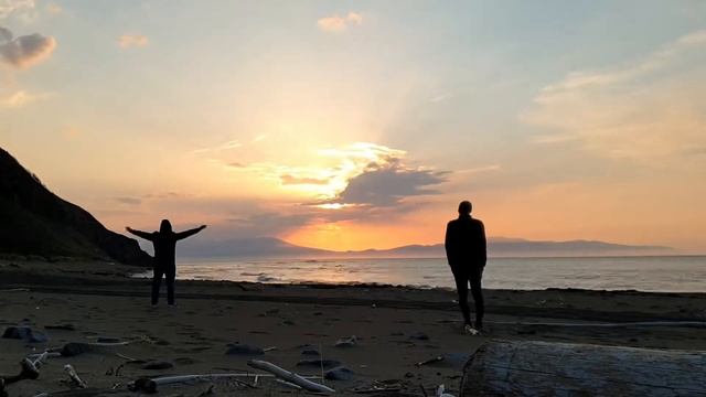 Один из поводов начать путешествовать. Закат на острове Кунашир. смотреть онлайн