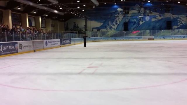 Evgeni Plushenko - Je Suis Malade (Open Test Skating, 03.09.2011) смотреть онлайн