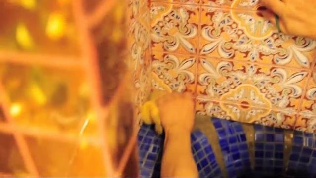 Облицовка мозаикой чугунной ванны.Часть 5. смотреть онлайн