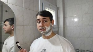 1 HAFTALIK SAKALI HANGİSİ DAHA İYİ KESTİ ? - GiLLETTE FUSION 5 vs BiC HYBRID FLEX 5 !