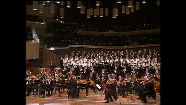 Beethoven: Choral Fantasy / Barenboim · Berliner Philharmoniker смотреть онлайн