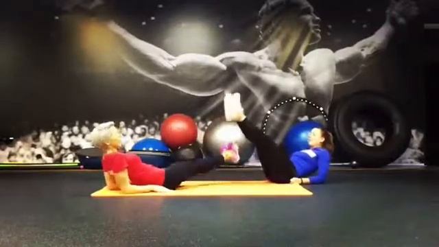 Парный фитнес! смотреть онлайн