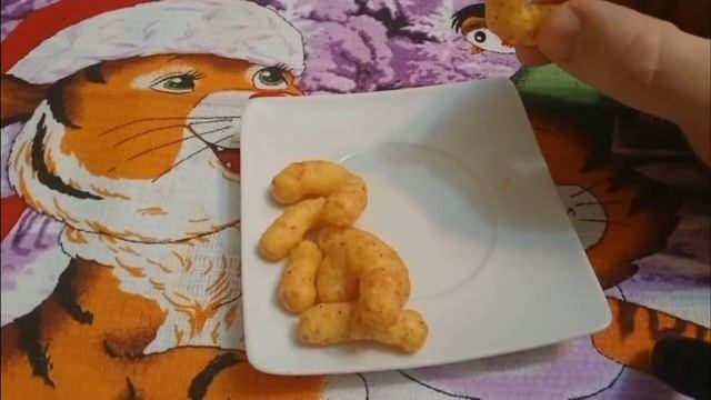 Вкусняшки из "Familia" и "Читай-город" смотреть онлайн