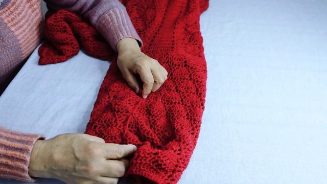 красное платье вяжем крючком. со спущенным плечом, рукавом фонарик. мастер класс.