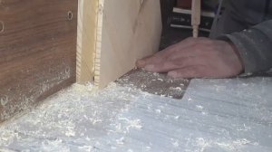 Угловая полка со скрытым креплением.